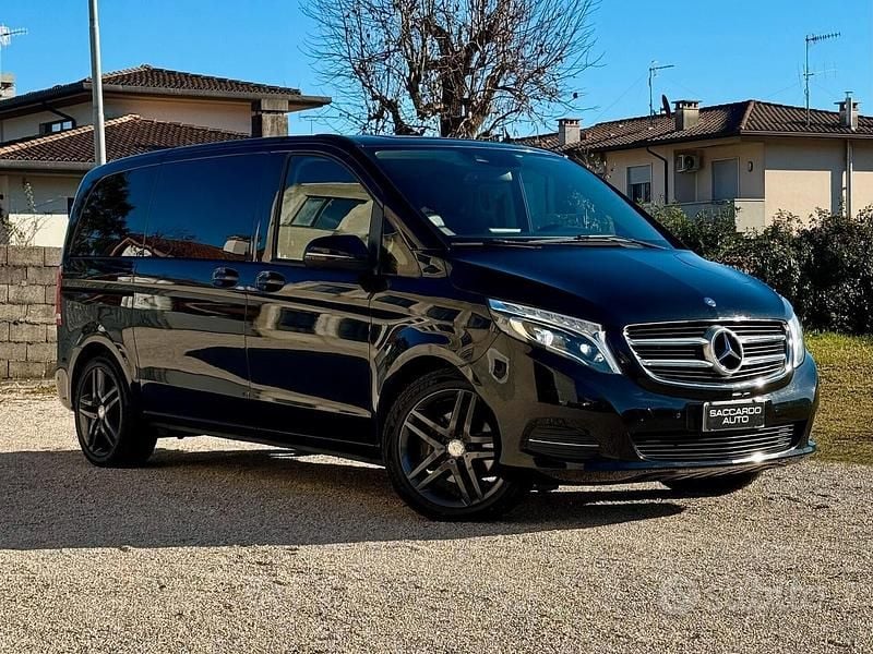 Usata Mercedes V250 Premium 190 CV (139 kW) 2016 Nero Monovolume