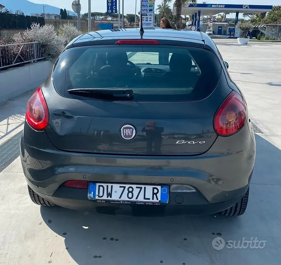 Usata Fiat Bravo 120 CV (88 kW) 2009 Grigio Utilitaria