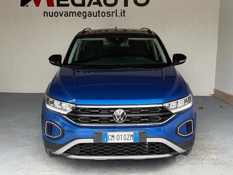 Usata VW T-Roc Life 150 CV (110 kW) 2023 Grigio SUV