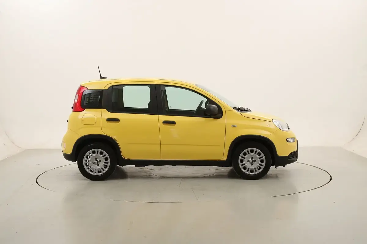 Usata Fiat Panda Pop 70 CV (51 kW) 2025 Utilitaria