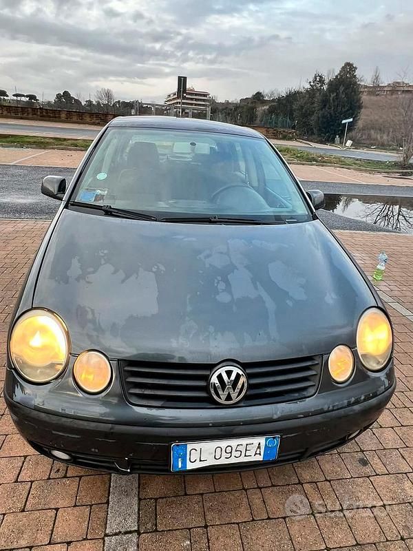 Usata VW Polo 75 CV (55 kW) 2003 Grigio Berlina