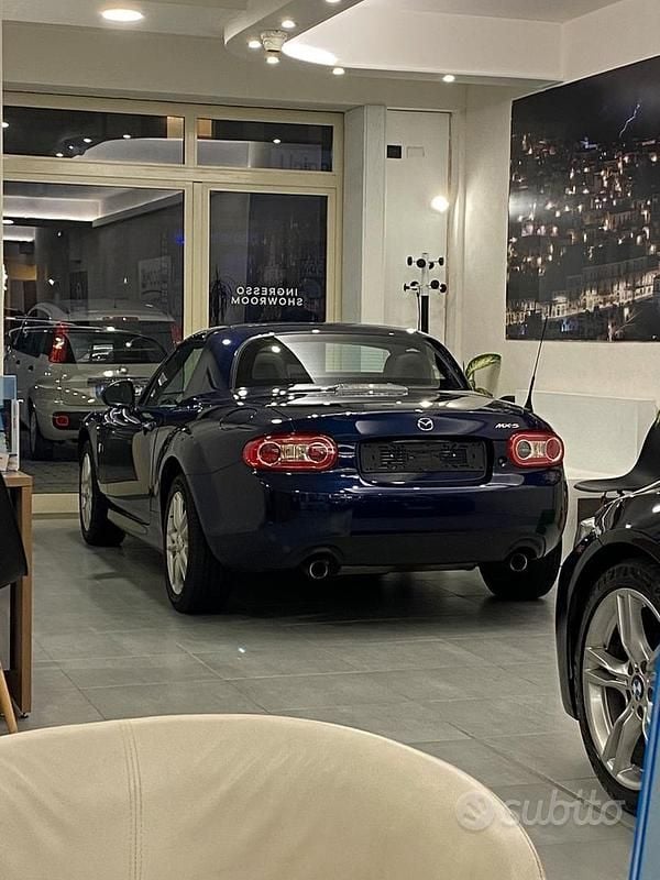 Usata Mazda MX5 Center-Line 126 CV (92 kW) 2011 Blu Cabrio