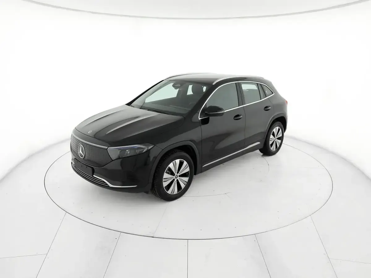 Nuova Mercedes EQA250+ Progressive 139 kW (190 CV) 2026 Nero notte SUV