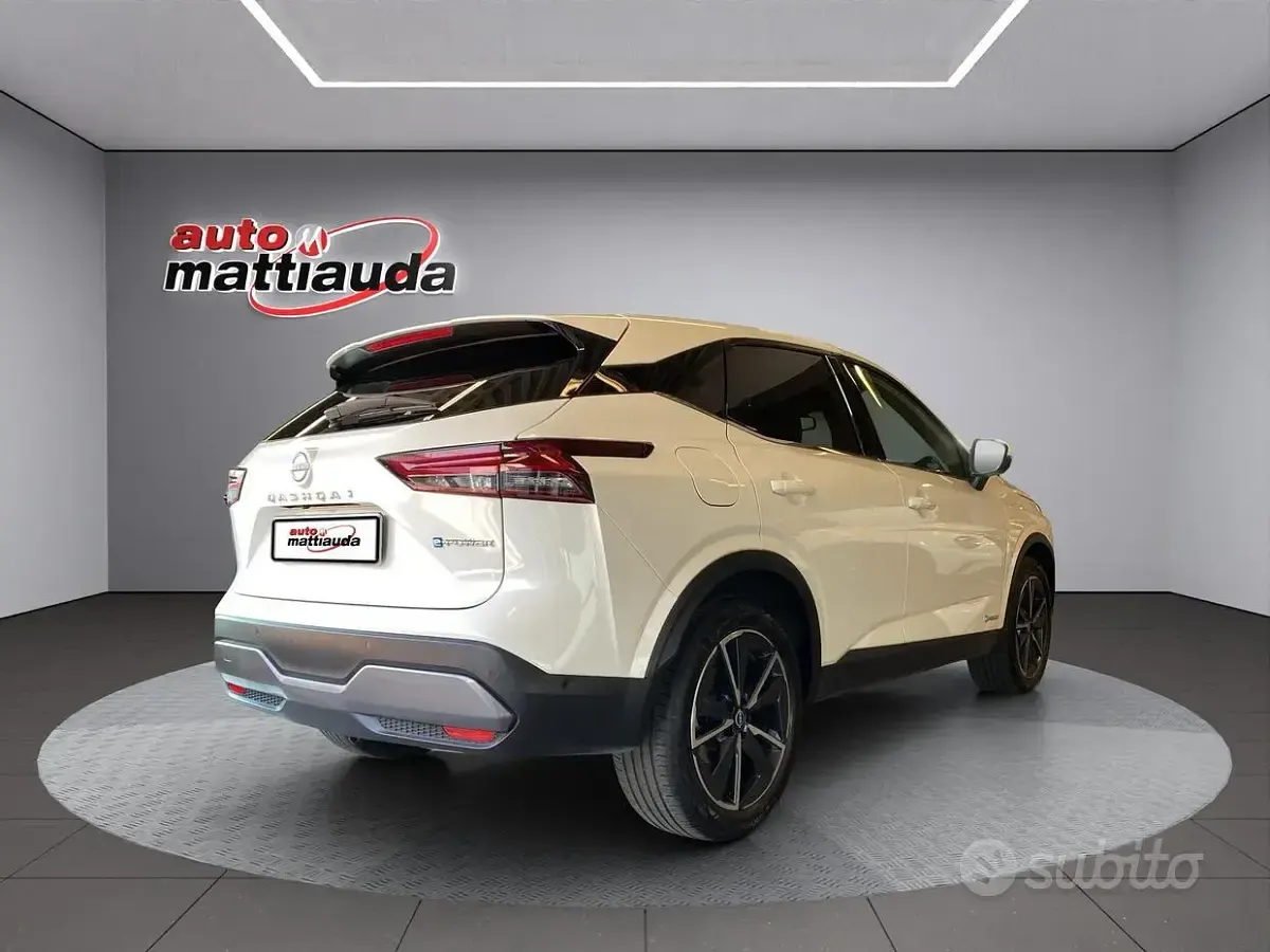 Usata Nissan Qashqai Tekna 190 CV (139 kW) 2023 Bianco perlato SUV