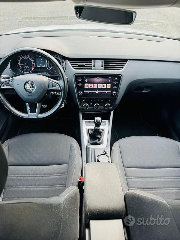 Usata Skoda Octavia 116 CV (85 kW) 2018 Bianco Station wagon