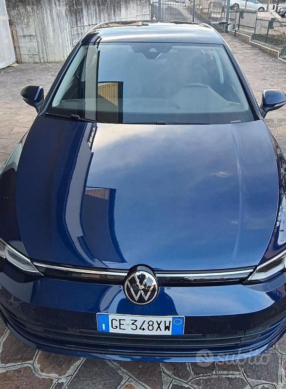 Usata VW Golf VIII Life 2021 Blu Berlina
