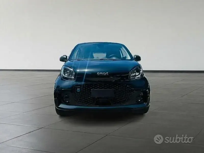 Usata Smart ForTwo Coupé Passion 60 kW (82 CV) 2021 Nero Utilitaria