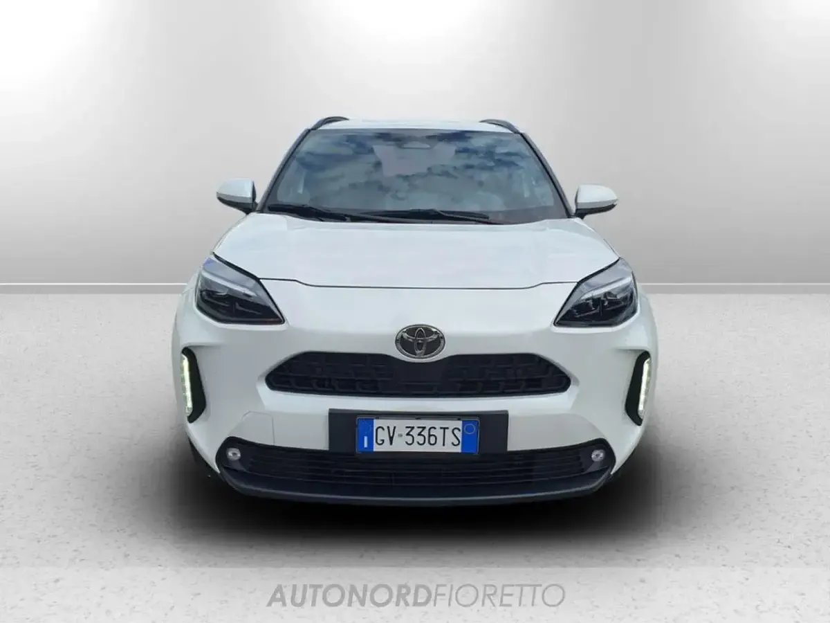 Usata Toyota Yaris Cross Trend 116 CV (85 kW) 2024 Bianco SUV