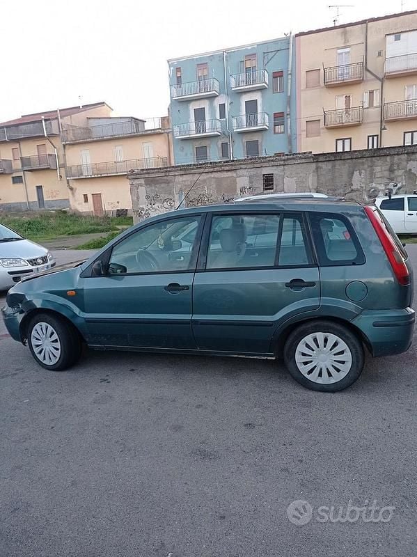 Usata Ford Fusion 2003 Verde Berlina