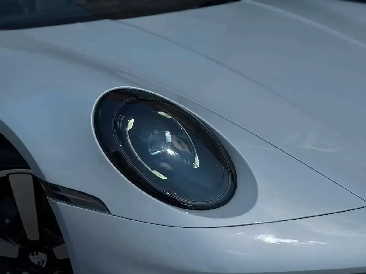 Usata Porsche 911 Carrera Cabriolet Sport 394 CV (289 kW) 2025 Grigio ghiaccio Cabrio
