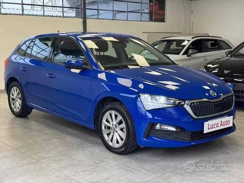 Usata Skoda Scala 95 CV (69 kW) 2023 Blu Utilitaria