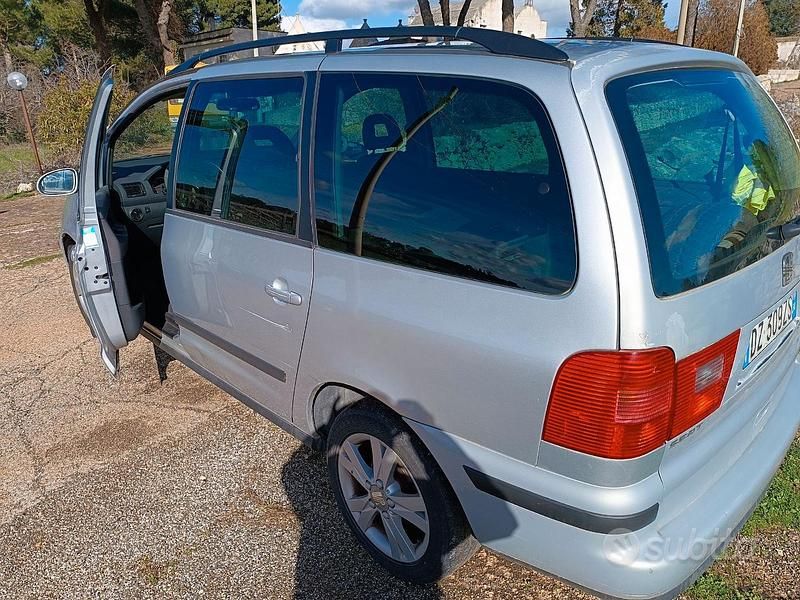 Usata Seat Alhambra 140 CV (102 kW) 2010 Monovolume