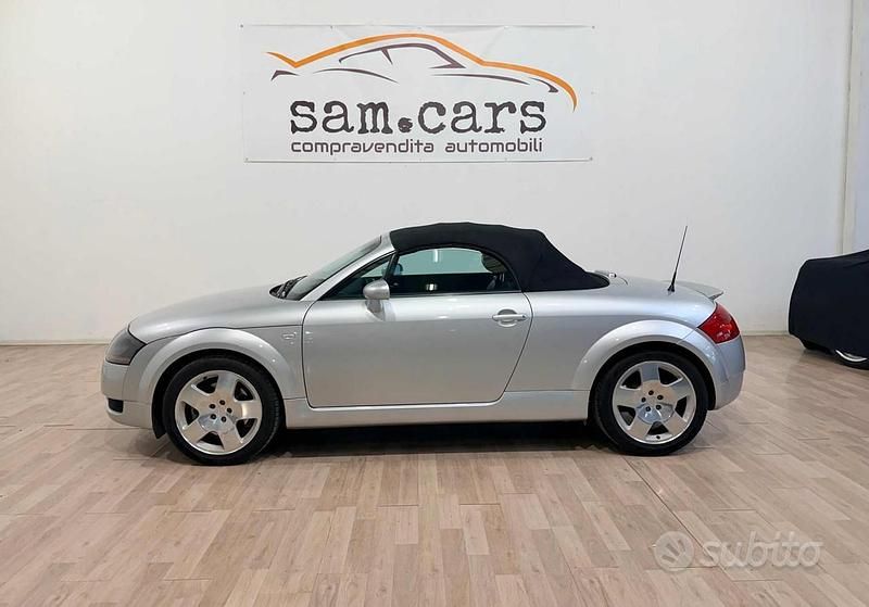 Usata Audi TT Roadster 225 CV (165 kW) 2000 Grigio Cabrio
