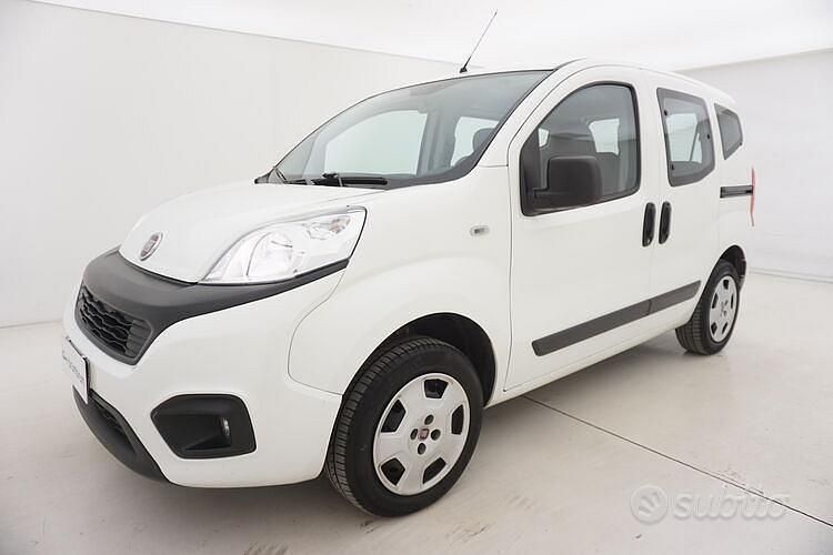 Usata Fiat Qubo Easy 77 CV (56 kW) 2018 Bianco Monovolume