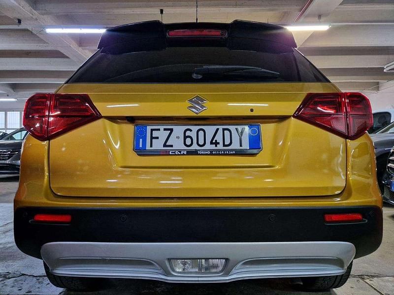 Second-hand Suzuki Vitara 140 CP (102 kW) 2019 Auriu SUV