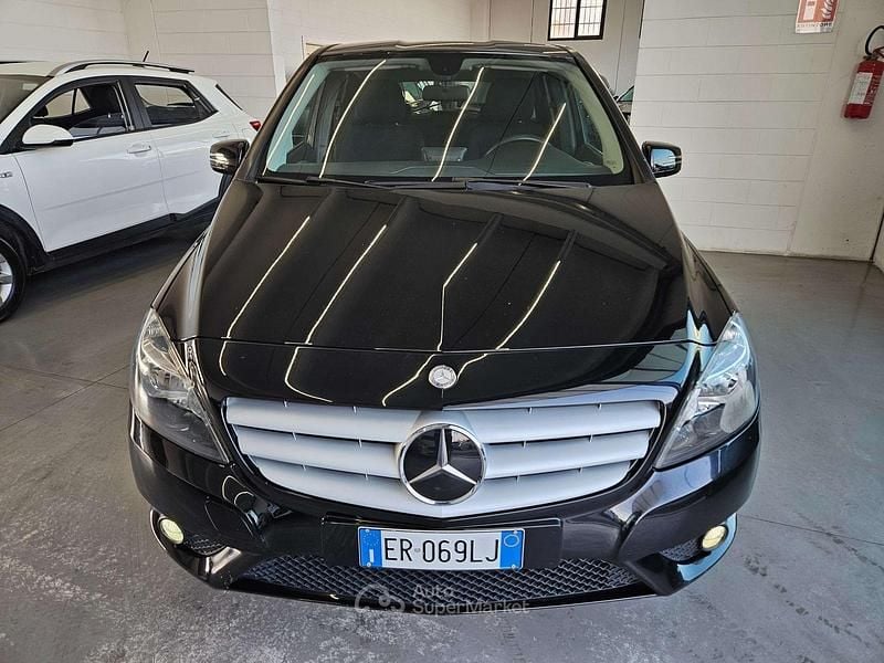 Usata Mercedes B180 Executive 109 CV (80 kW) 2013 Nero Monovolume