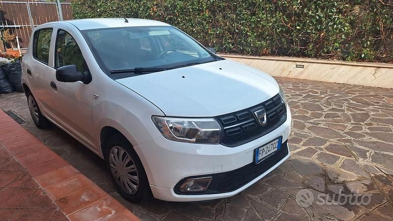 Usata Dacia Sandero 90 CV (66 kW) 2018 Bianco Utilitaria