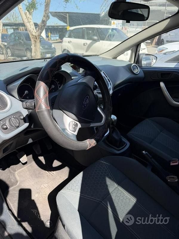 Usata Ford Fiesta Titanium 2010 Nero Utilitaria