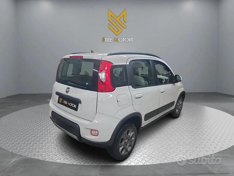 Usata Fiat Panda 4x4 75 CV (55 kW) 2013 Beige Utilitaria