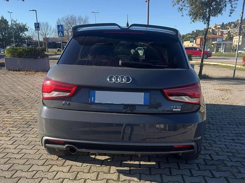 Usata Audi A1 Sportback Design 95 CV (69 kW) 2016 Grigio Utilitaria