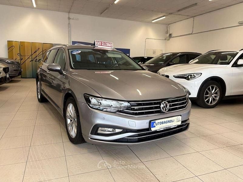 Usata VW Passat Business 150 CV (110 kW) 2020 Argento Station wagon