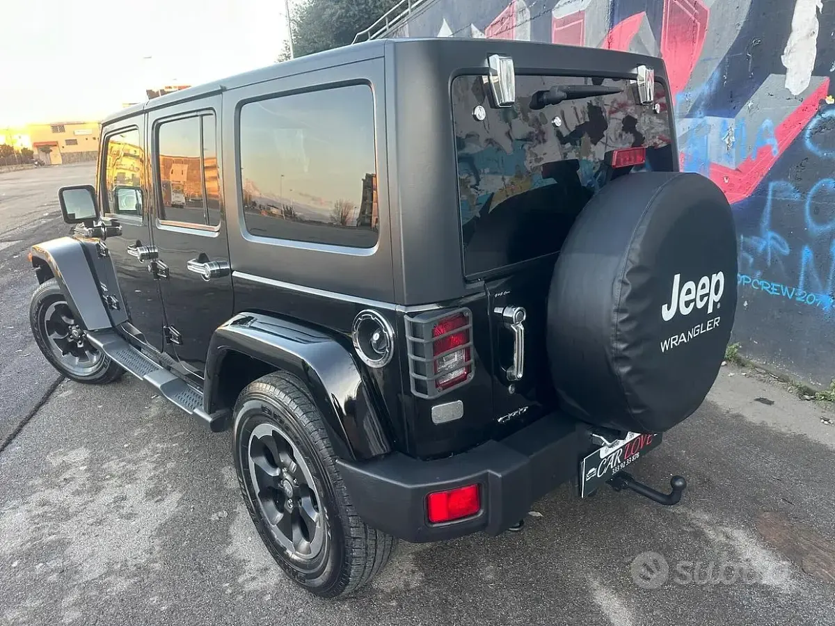 Usata Jeep Wrangler Sahara 200 CV (147 kW) 2015 Nero SUV