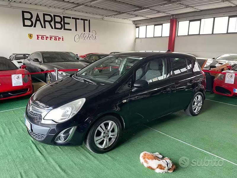 Usata Opel Corsa 95 CV (69 kW) 2012 Nero Utilitaria