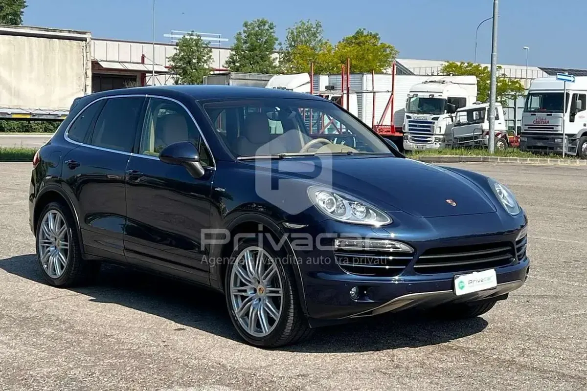 Usata Porsche Cayenne 245 CV (180 kW) 2012 Blu SUV