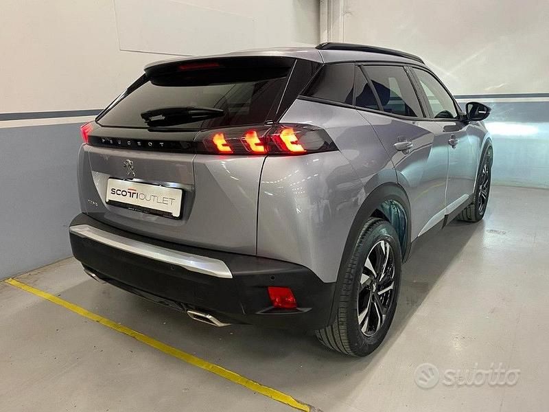 Usata Peugeot 2008 Allure 131 CV (96 kW) 2020 Grigio SUV