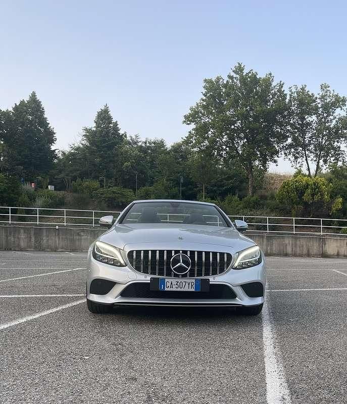 Usata Mercedes C220 194 CV (142 kW) 2020 Cabrio