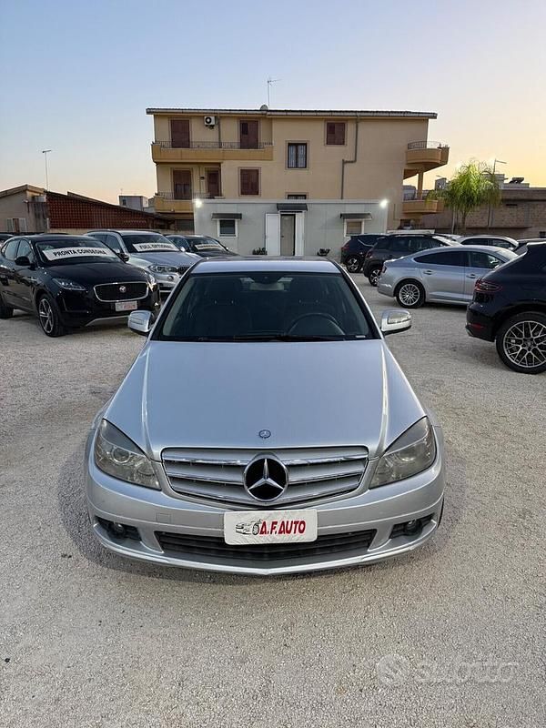 Usata Mercedes C220 Avantgarde 169 CV (124 kW) 2007 Grigio Berlina