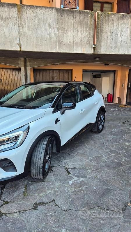 Usata Renault Captur 100 CV (73 kW) 2021 Bianco SUV