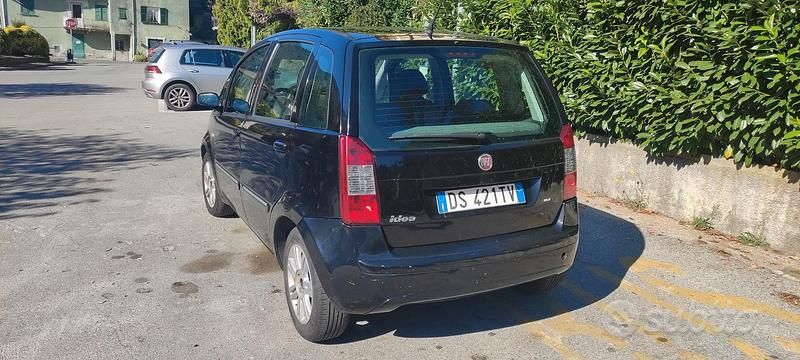 Usata Fiat Idea 95 CV (69 kW) 2008 Nero Monovolume