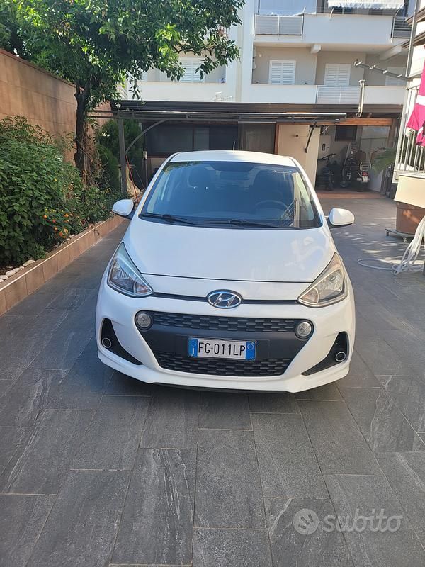 Usata 2016 Hyundai i10 Due volumi | 6900 € (Buon prezzo) - Immagine 1/4