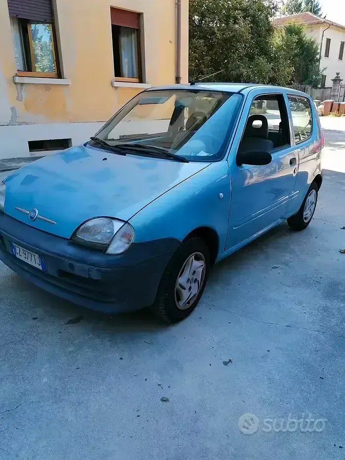 Usata Fiat 600 54 CV (39 kW) 2005 Bluazzurro Utilitaria