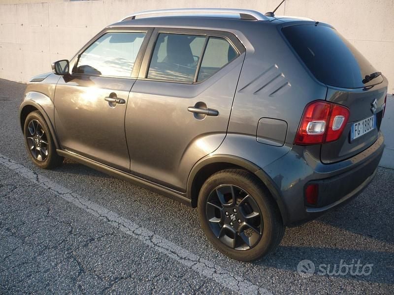 Usata Suzuki Ignis 90 CV (66 kW) 2017 Grigio Station wagon