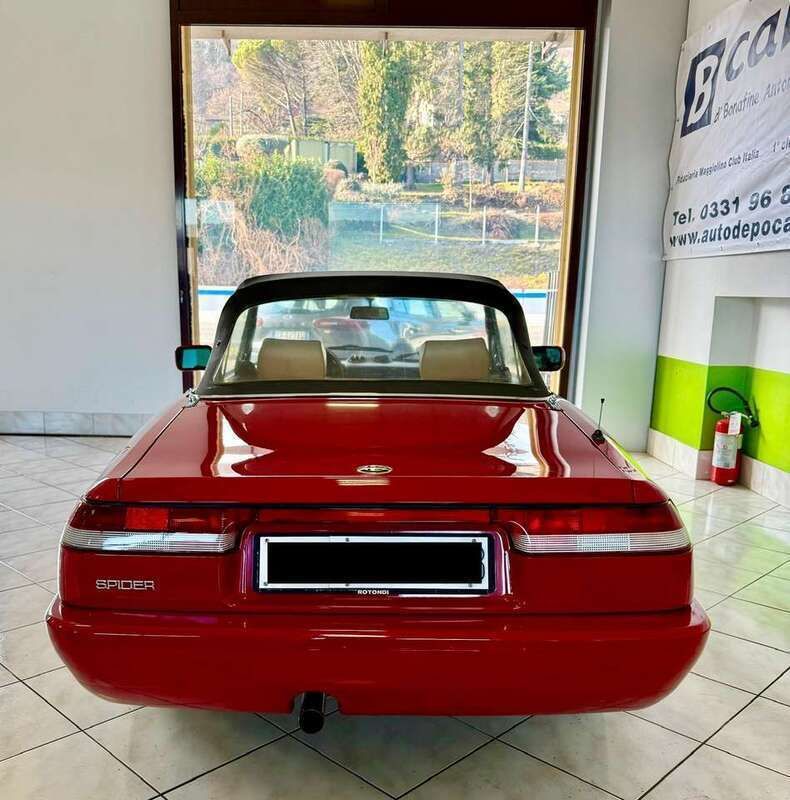 Usata Alfa Romeo Spider 106 CV (77 kW) 1990 Rosso alfa Cabrio