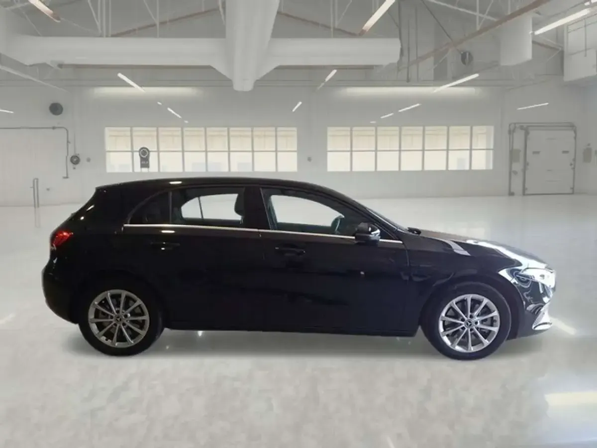 Usata Mercedes A250 Business 160 CV (117 kW) 2021 Nero Berlina