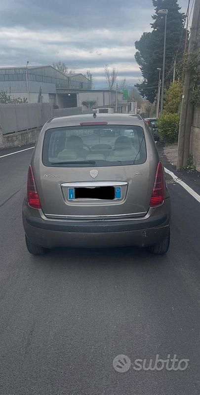 Usata Lancia Musa 69 CV (50 kW) 2007 Monovolume