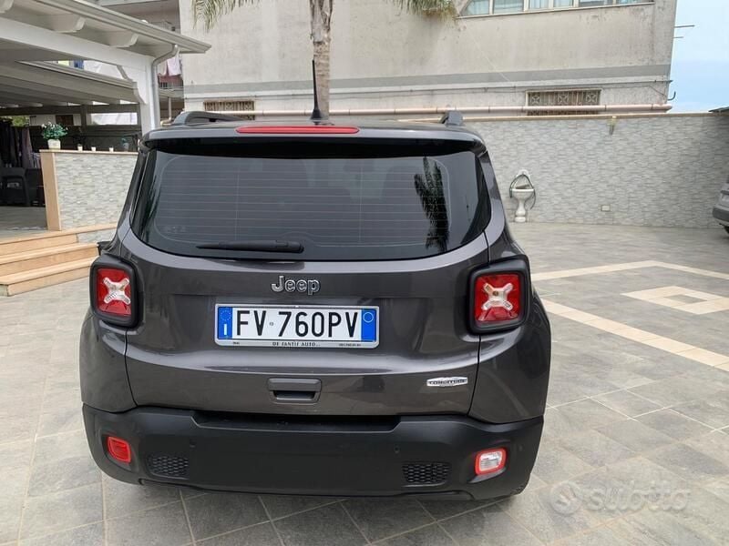 Usata Jeep Renegade 120 CV (88 kW) 2019 Grigio SUV