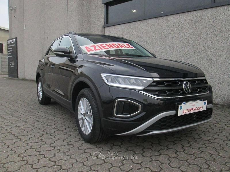 Usata VW T-Roc Life 150 CV (110 kW) 2025 Deep perl black SUV