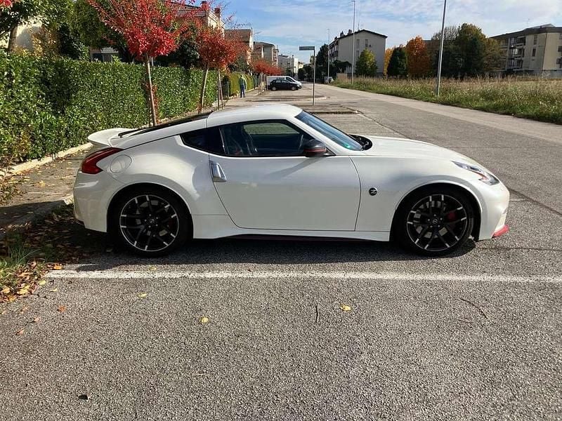 Bianco Usata 2016 Nissan 370Z Nismo Coupé | 44.000 € (Buon prezzo) - Immagine 1/4