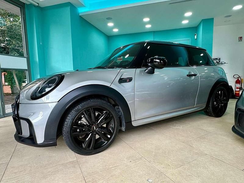 Usata Mini John Cooper Works 178 CV (130 kW) 2024 Melting silver metallizzato Utilitaria