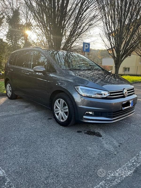 Usata VW Touran 115 CV (84 kW) 2019 Grigio Monovolume
