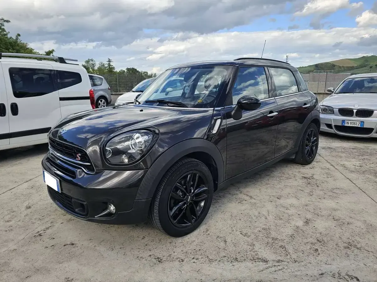 Usata Mini Cooper SD Countryman 143 CV (105 kW) 2017 Grigio SUV