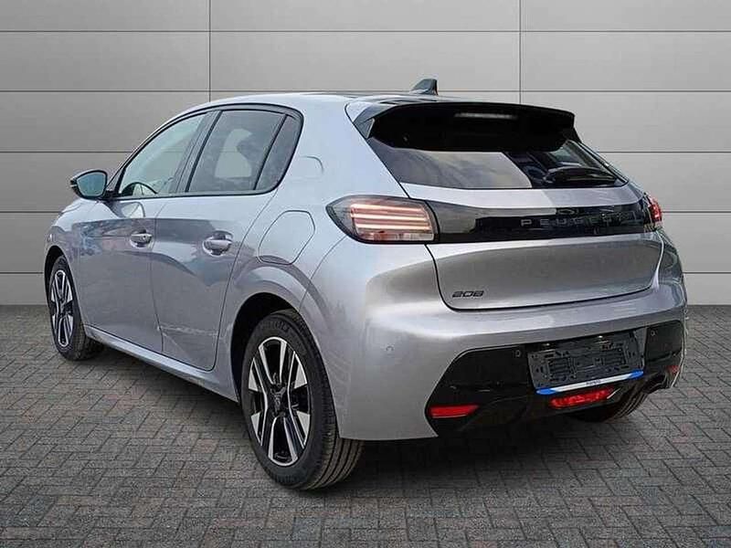Usata Peugeot 208 Allure 101 CV (74 kW) 2024 Argento Utilitaria