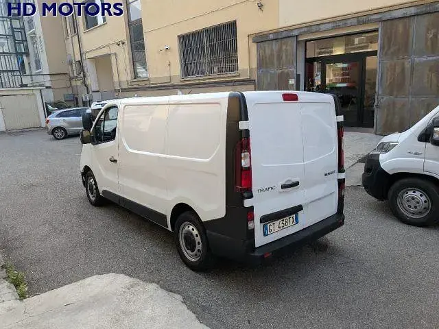 Usata Renault Trafic 110 CV (80 kW) 2024 Bianco