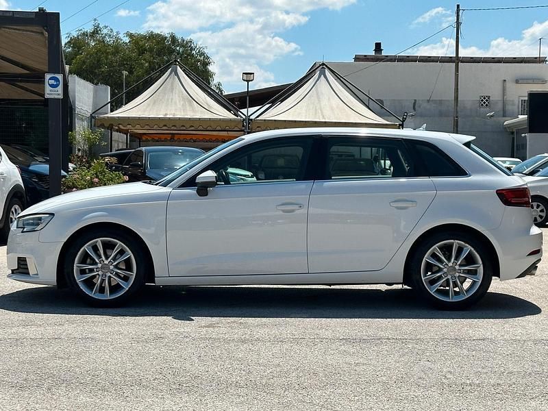 Usata Audi A3 Design 110 CV (80 kW) 2016 Bianco Berlina