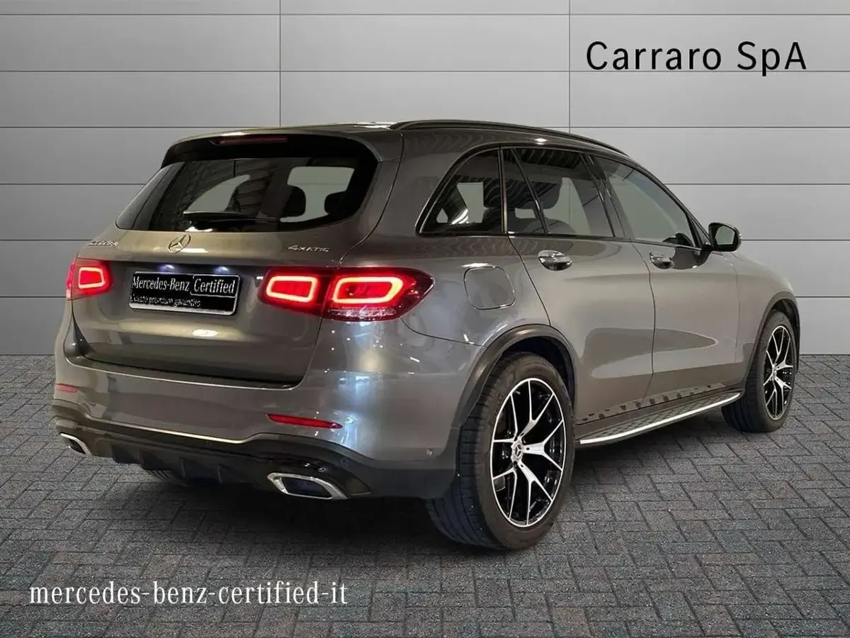 Usata Mercedes GLC220 Premium 194 CV (142 kW) 2022 Grigio selenite SUV