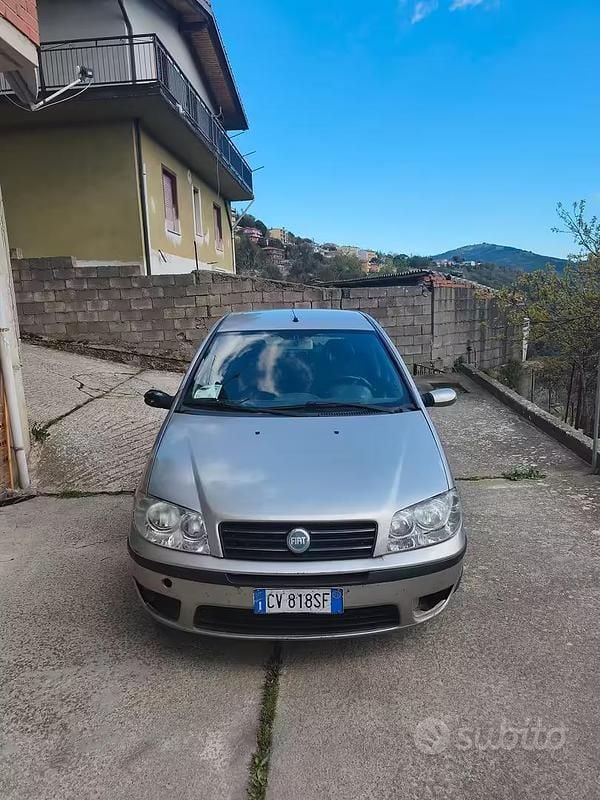 Usata Fiat Punto 2005 Utilitaria